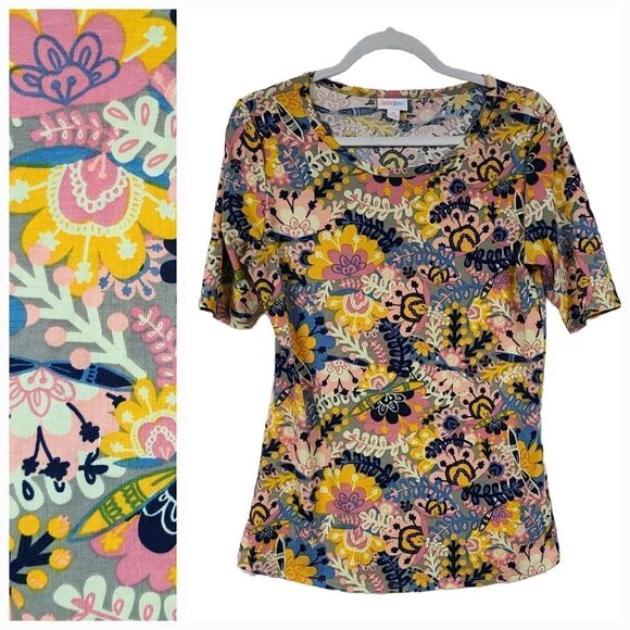 LuLaRoe Tops - LuLaRoe Gigi Top Colorful Floral Print Fitted Tee Short Sleeve Knit Top Crewneck